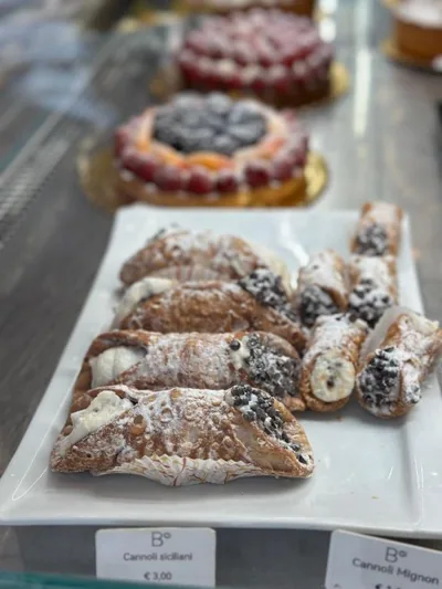 Lucca Charm – Photos 4